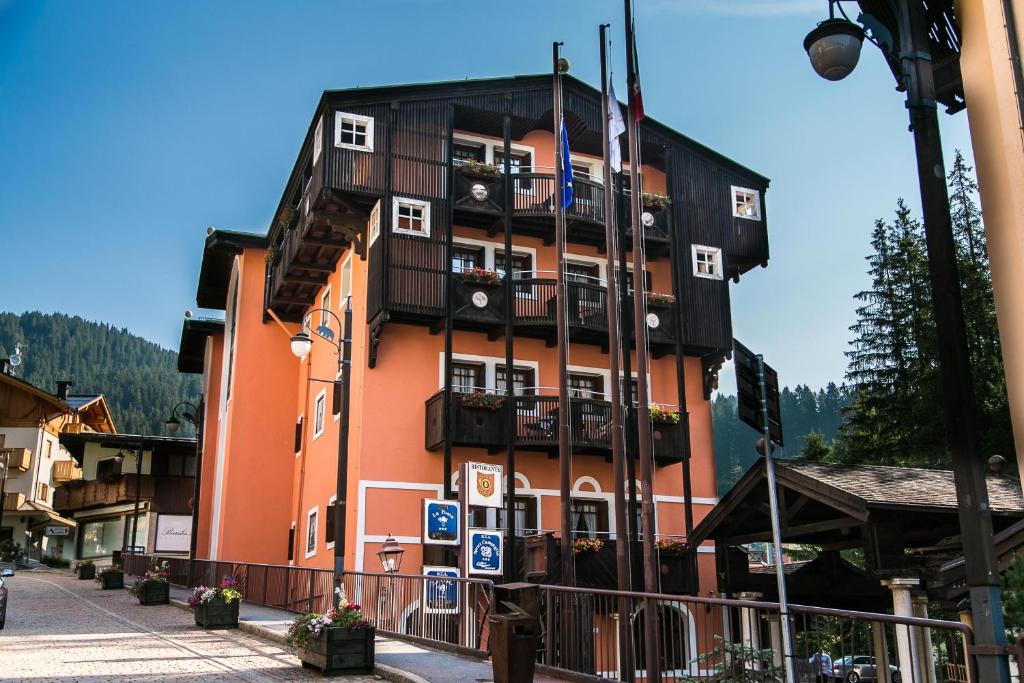 Budova, v ktorej sa hotel nachádza