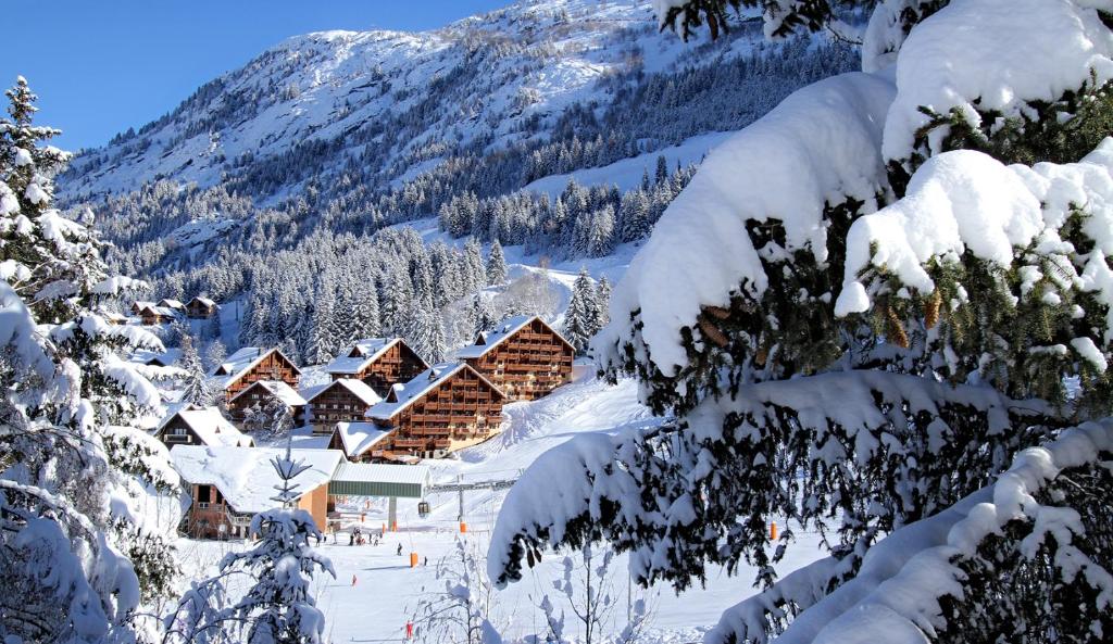 Chalet des Neiges Oz en Oisans v zimě