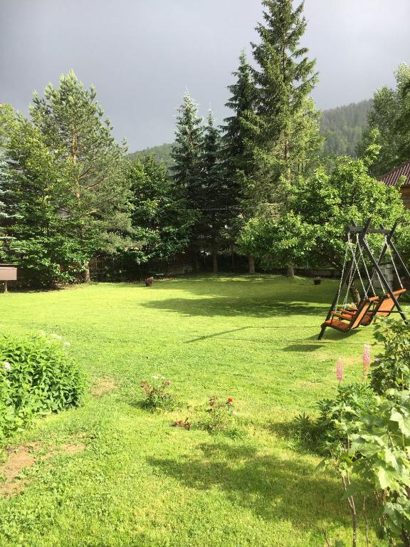 Vonkajšia záhrada v ubytovaní Nosalove Apartamenty