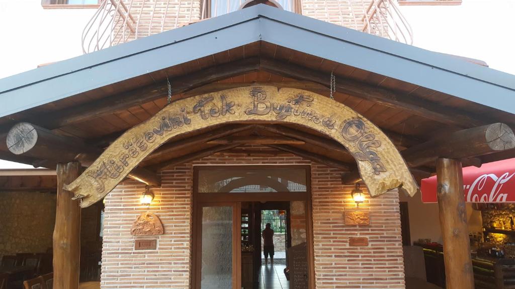 Fotografie z fotogalerie ubytování Hotel Bujtina Ollga v destinaci Pogradec
