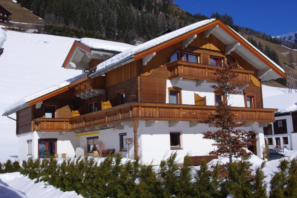 Nespecifikovaný výhled na hory nebo výhled na hory při pohledu z bed and breakfast