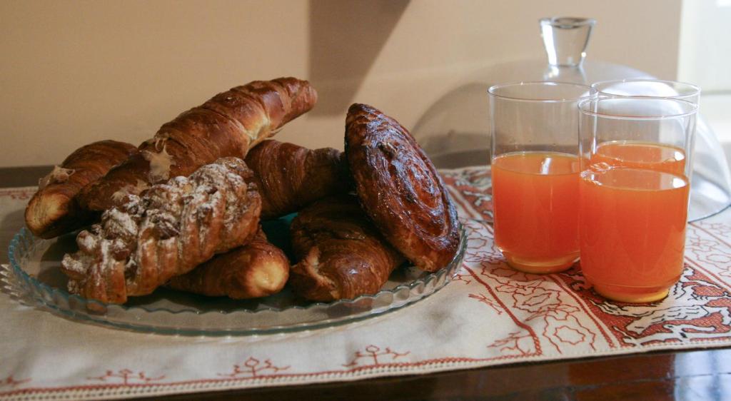 Jedlo v ubytovaní bed & breakfast alebo blízkom okolí