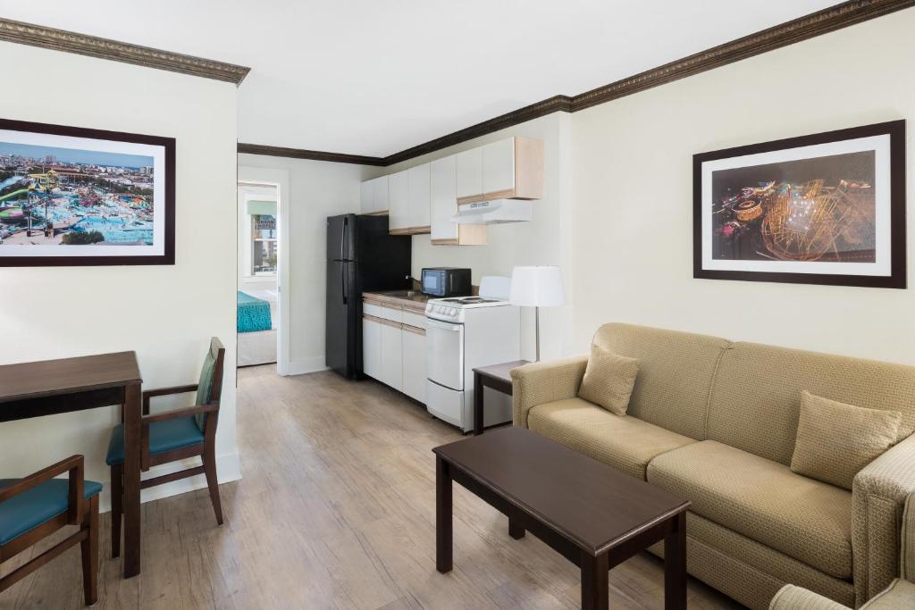 Days Inn by Wyndham Ocean City Oceanfront - Suite De Luxe Avec Un Lit King