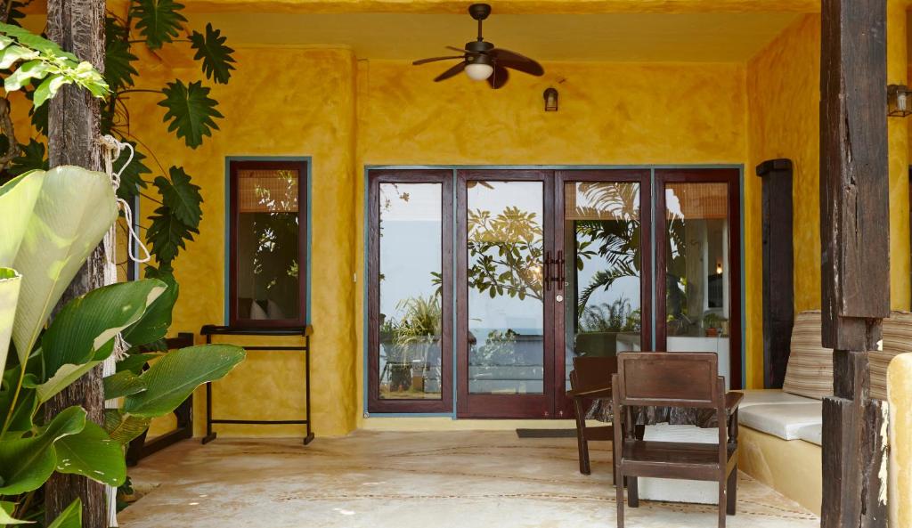 Balkón nebo terasa v ubytování Vacation Village Phra Nang Lanta - SHA Extra Plus