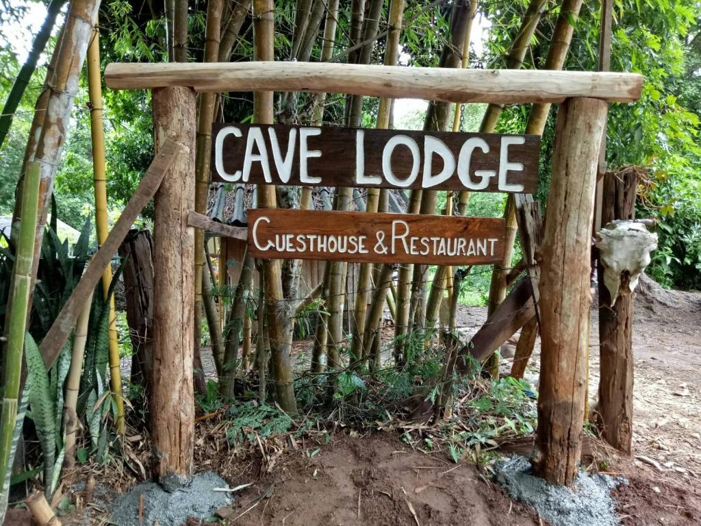 Certifikát, hodnocení, plakát nebo jiný dokument vystavený v ubytování Cave Lodge