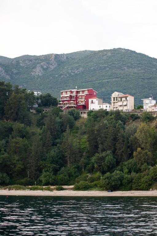 Příroda nedaleko hotelu