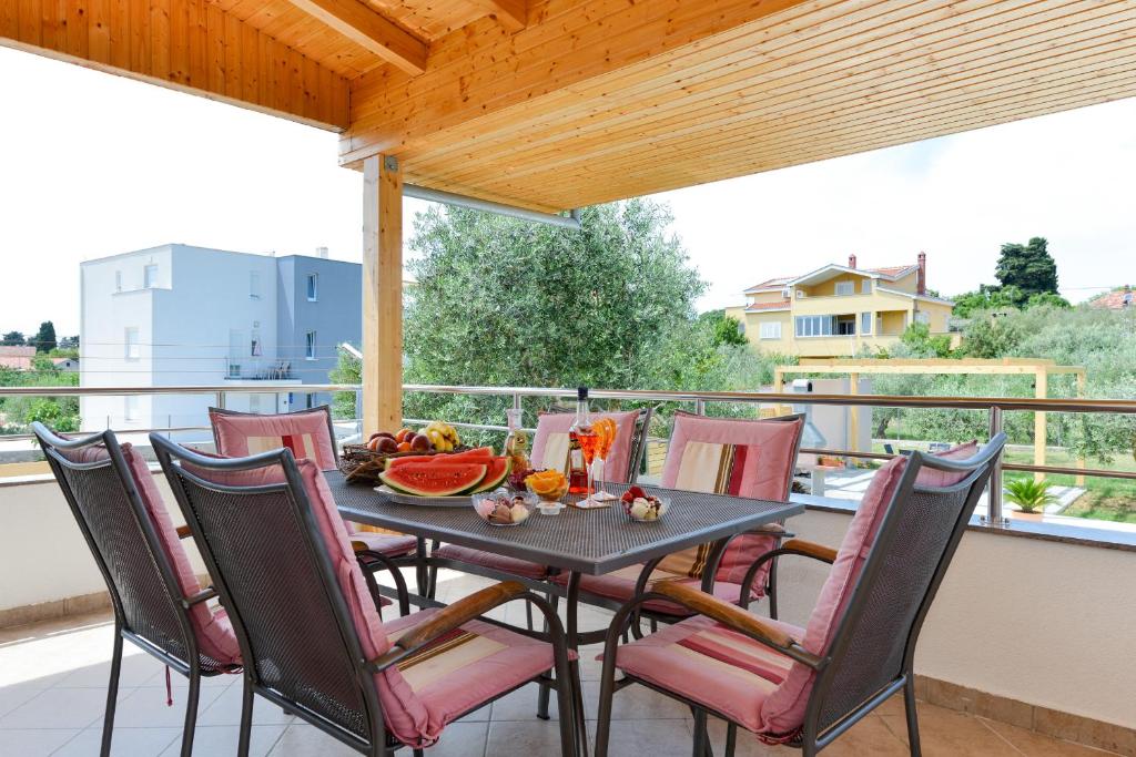 Balkón alebo terasa v ubytovaní Apartments Čolak