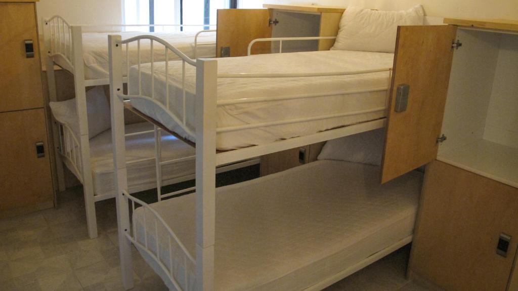 Rhodes Backpackers Boutique Hostel and Apartments - 14