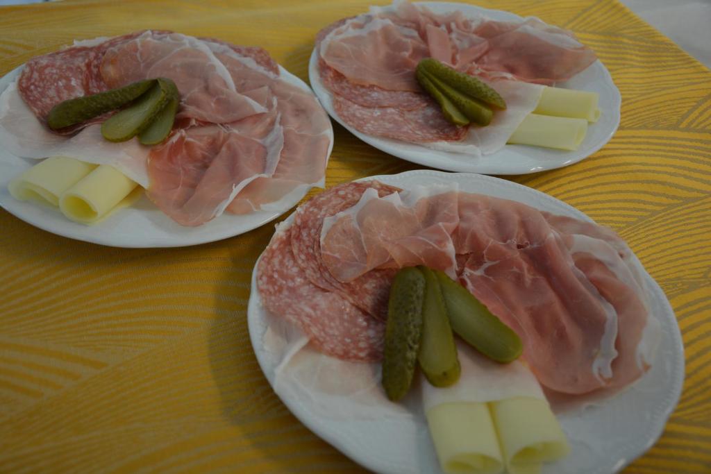 Jídlo v hotelu nebo okolí