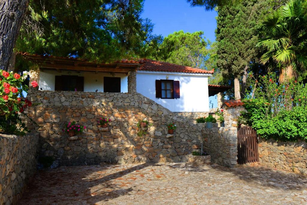Traganitsa - One-Bedroom Apartment