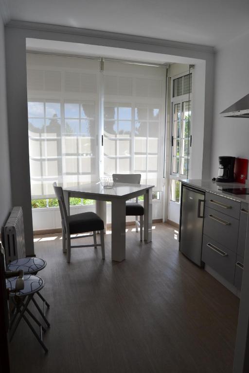 Kuchyňa alebo kuchynka v ubytovaní Apartamentos Pacheca