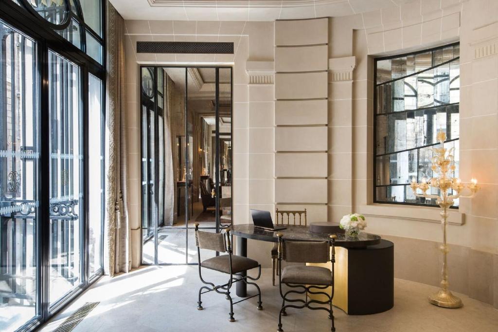 Hotel de Crillon - Resim 16