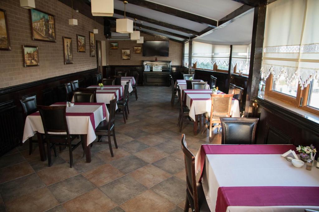 Restaurace v ubytování Hotel Ioana