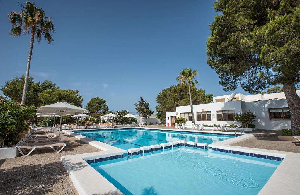 Bungalows Es Pins - Emar Hotels, Playa Migjorn – Bijgewerkte ...