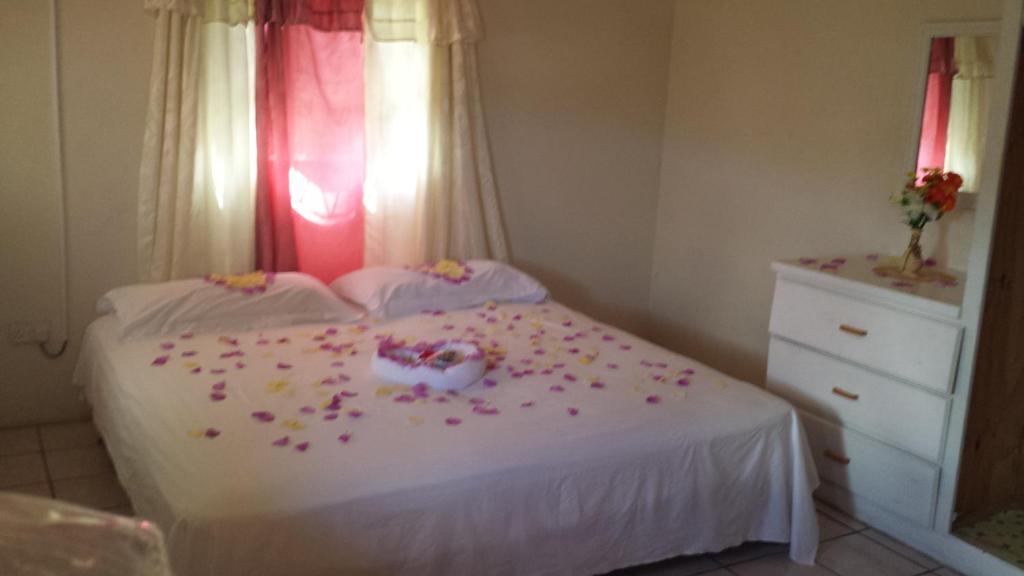 Letto o letti in una camera di Hilltop View Guesthouse