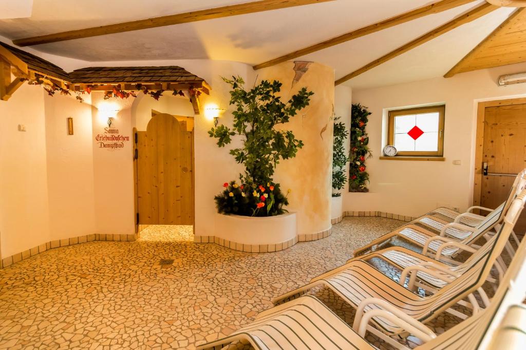 Posezení v ubytování Berghotel Plagött