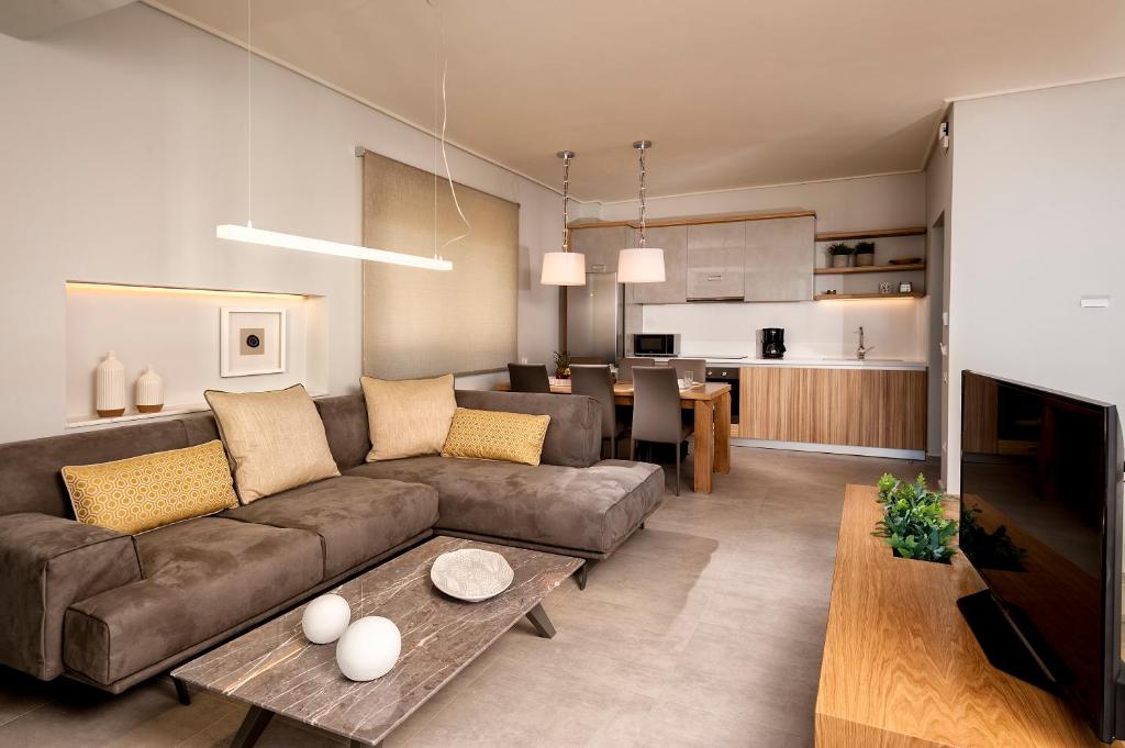 A kitchen or kitchenette at Eland Dream Villas