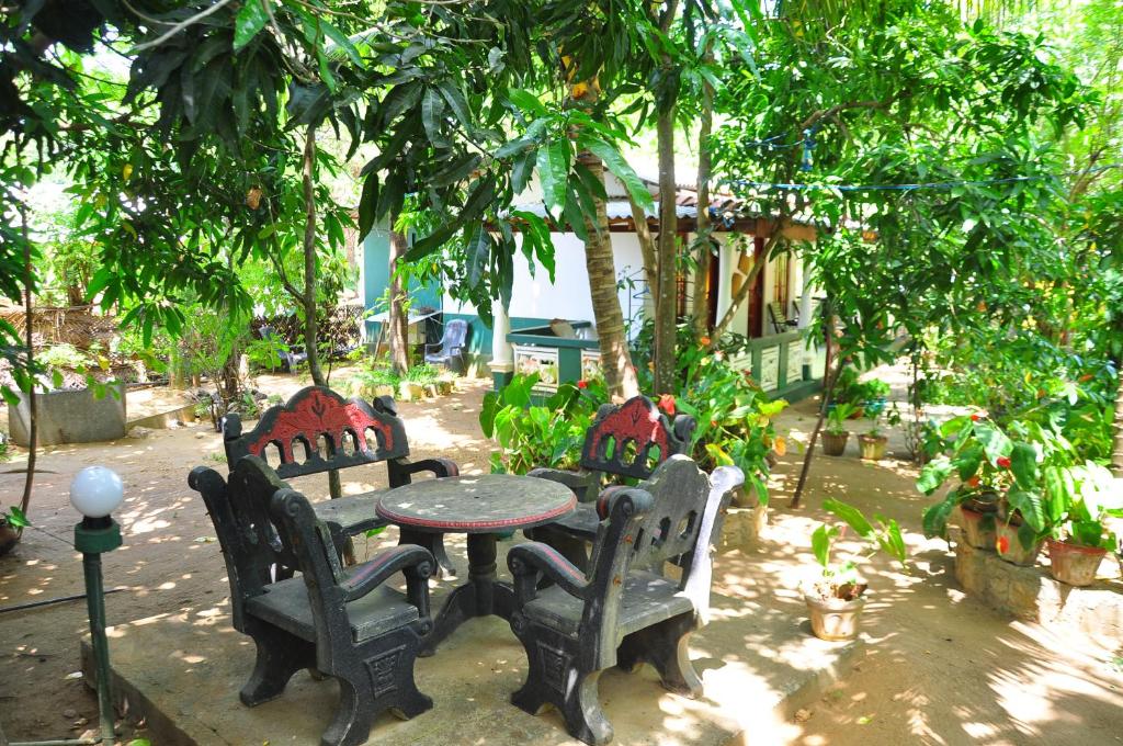 Zahrada ubytování Sigiri Rock Side Home Stay