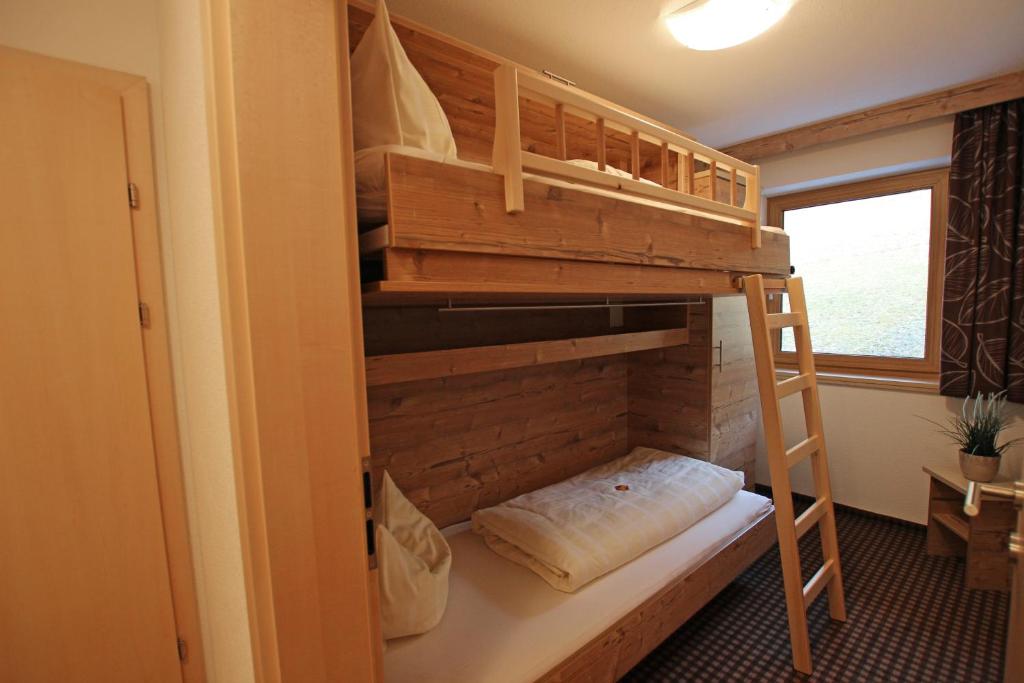 Postel nebo postele na pokoji v ubytování Gasthof Bergblick
