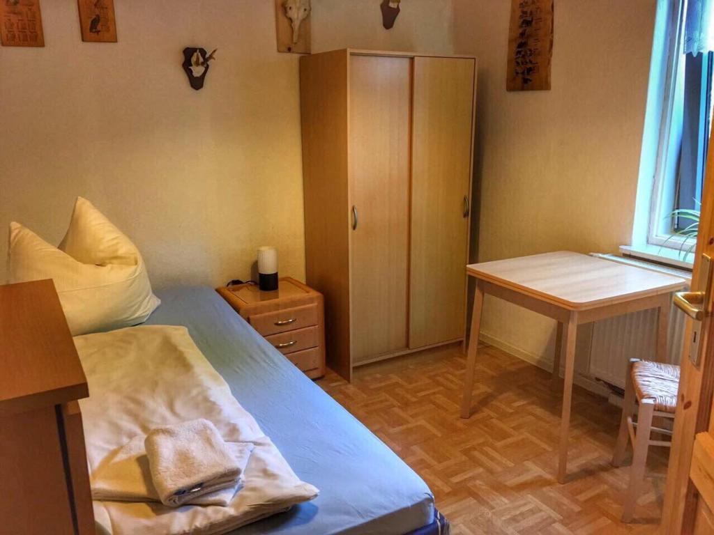 Waldhaus Crottendorf - Single Room