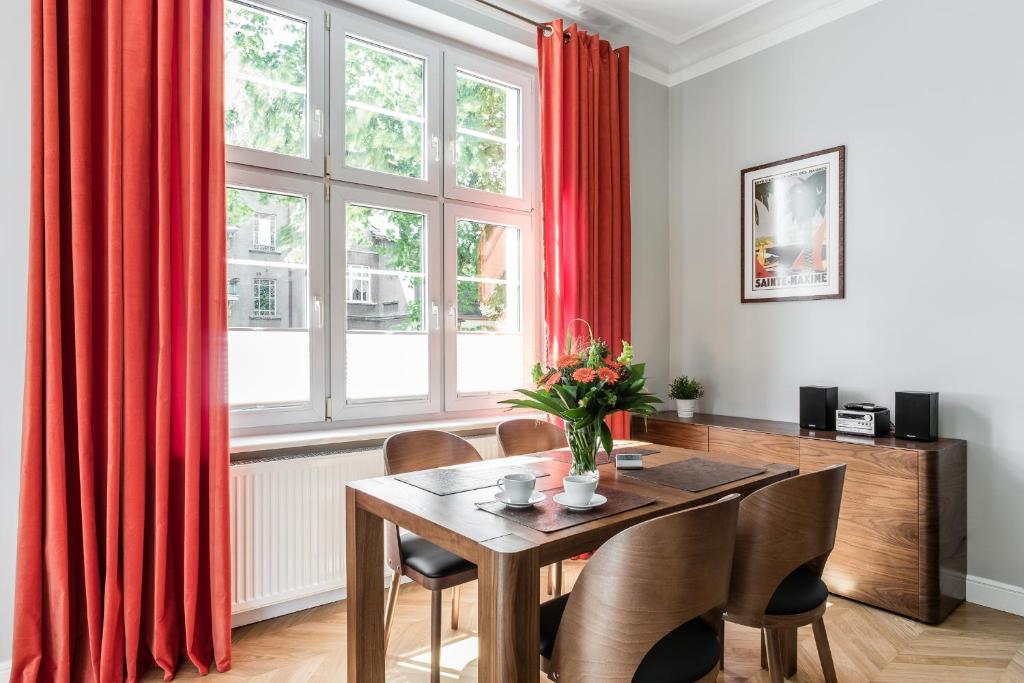 Sanhaus Apartments - One-Bedroom Apartment - 46/1B Haffnera Street