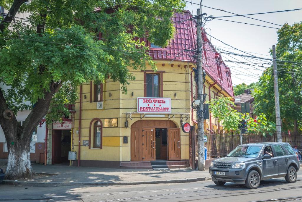 Budova, kde se hotel nachází