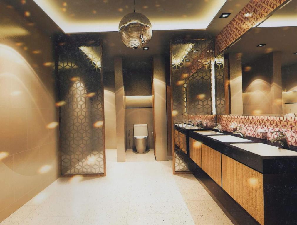 The Whisper Hotel - Resim 3