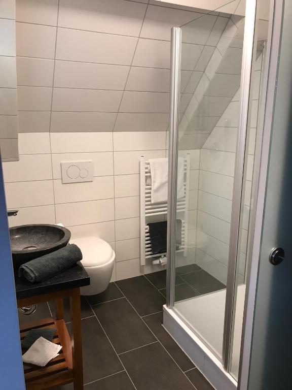 Koupelna v ubytování Hotel & Restaurant Adler Ittendorf - 24h Self-CheckIn