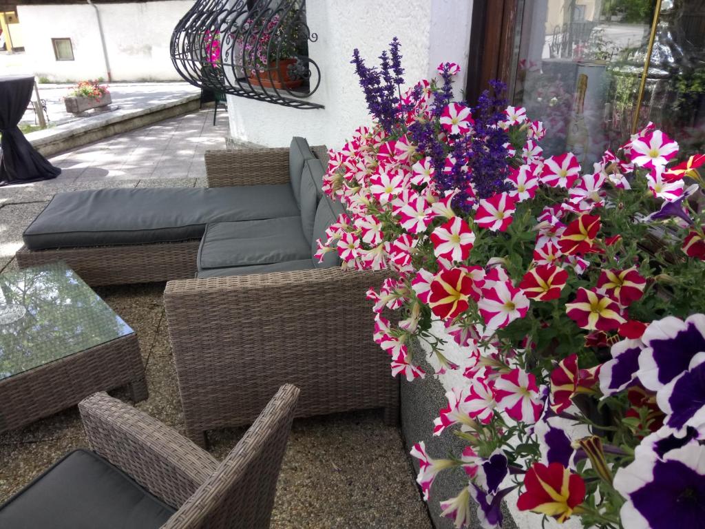 Posezení v ubytování Hotel Gasthof Gaistal