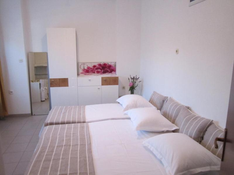 Studio Apartman Toni