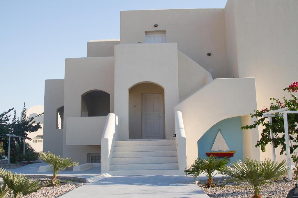 Sea Sound White Katikies - 15