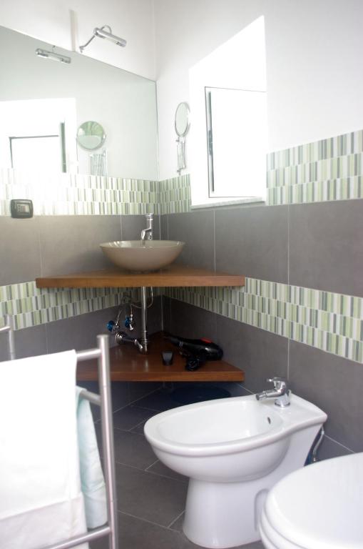 A bathroom at 'Na Siesta