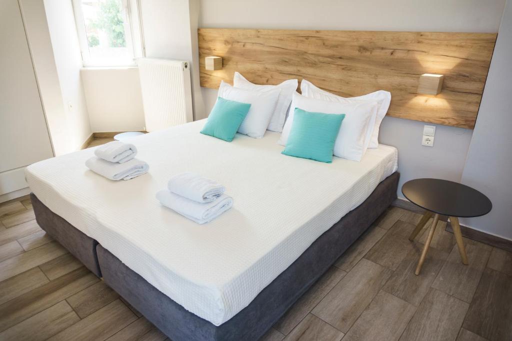 Yasmine Apartments and Rooms - 13