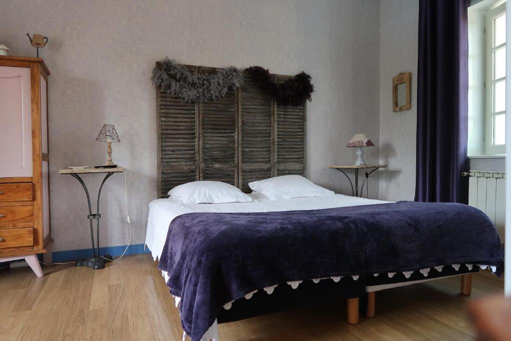 Le Relais Du Grand Logis - Suite With Pool View