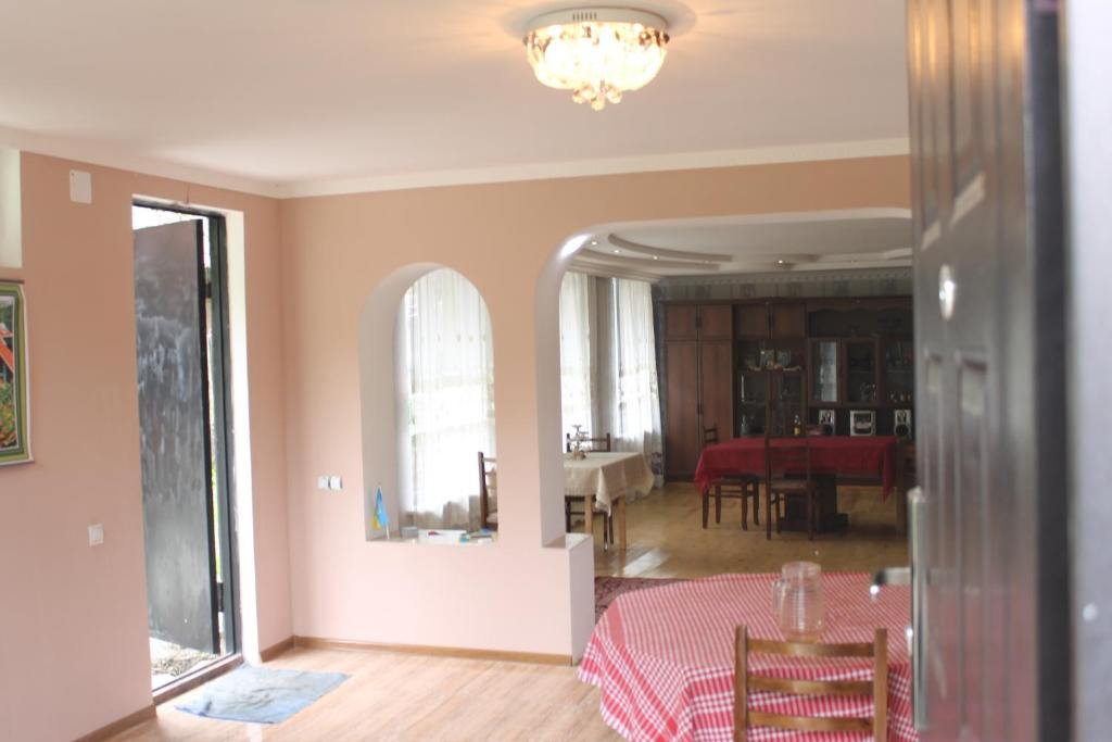 Posezení v ubytování Iason Guest House in Mazeri