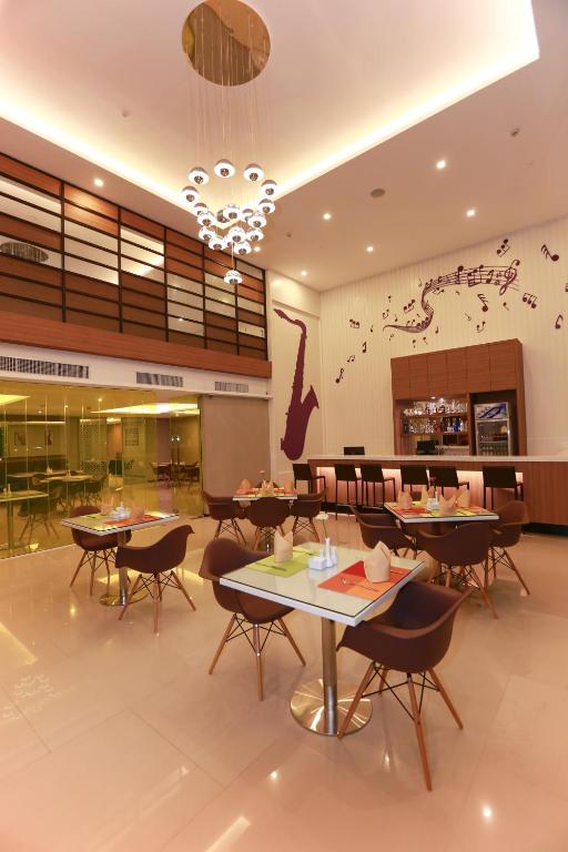 The Whisper Hotel - Resim 33