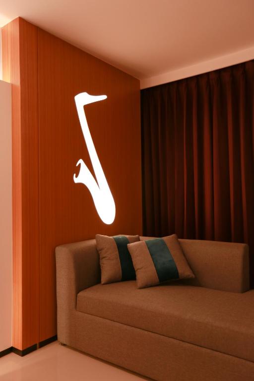 The Whisper Hotel - Resim 14