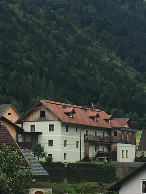 Nespecifikovaný výhled na hory nebo výhled na hory při pohledu z apartmánu