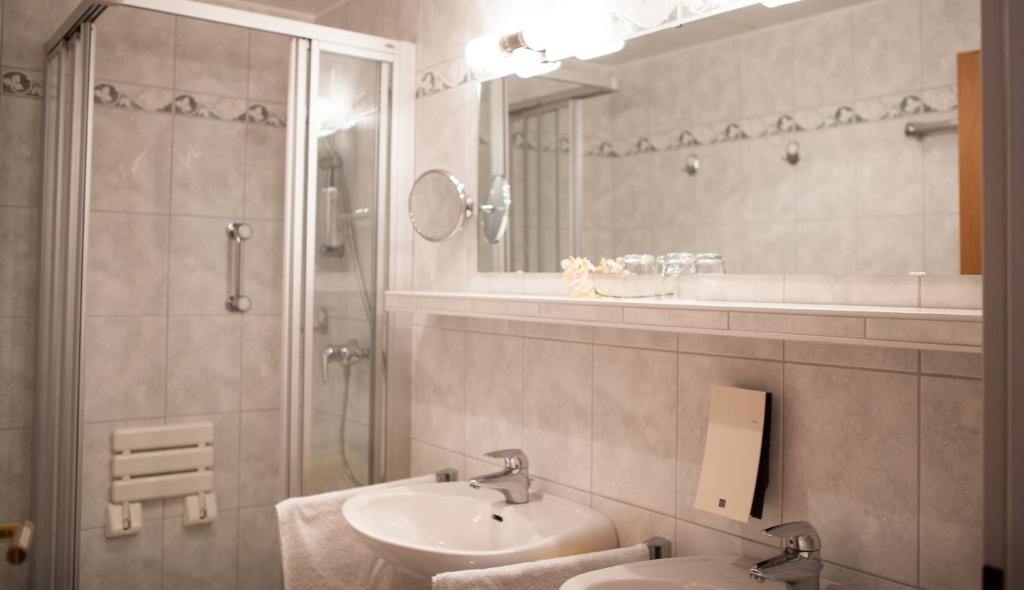 Koupelna v ubytování VitalHotel Ascona