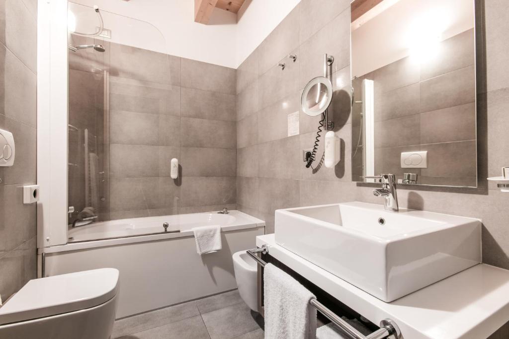 Koupelna v ubytování Hotel Operà