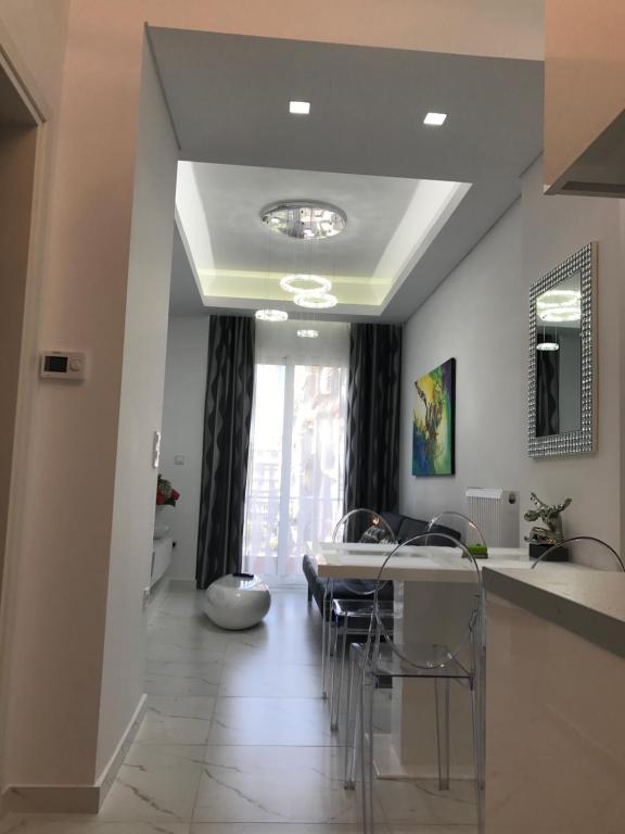 Laura City Egnatia - 11