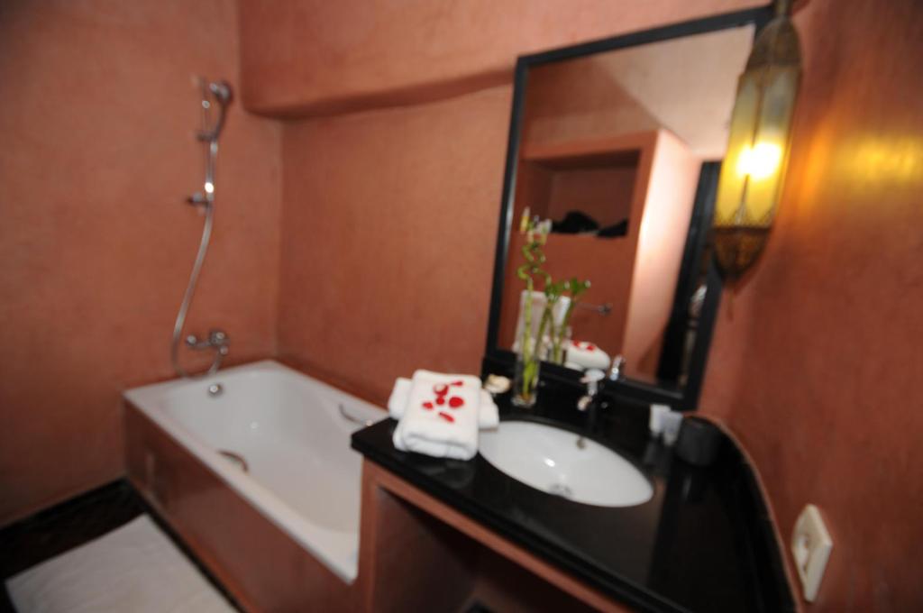 Koupelna v ubytování Riad Vendôme & Spa