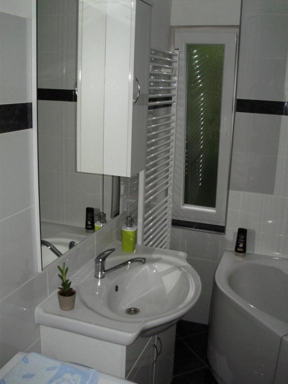 Kúpeľňa v ubytovaní Apartment Maximilian-free parking!!!
