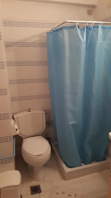 Koupelna v ubytování Moustakis Hotel