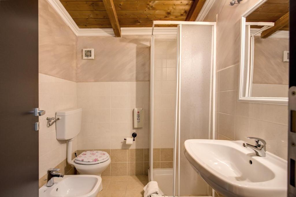 Koupelna v ubytování Villa Gengi