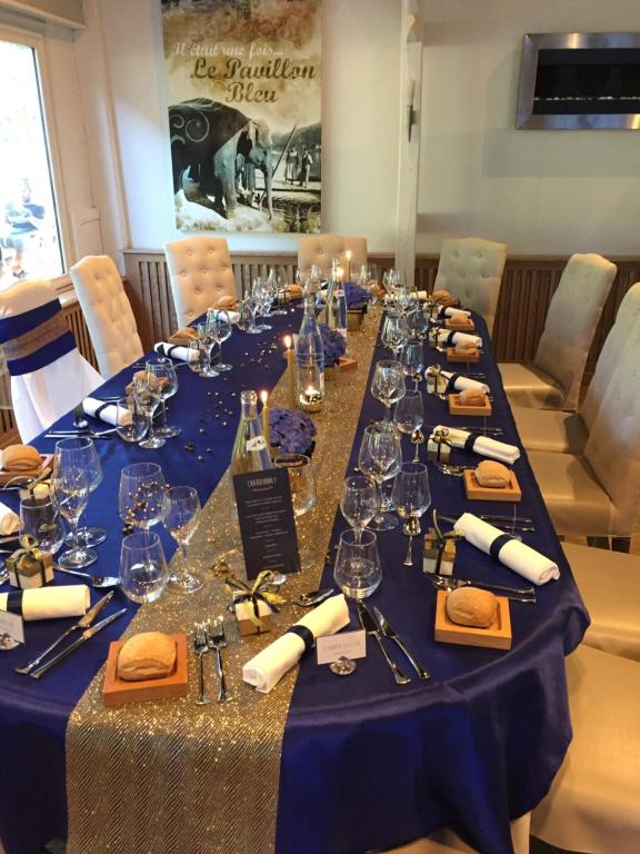 Nápoje v ubytování Hotel Restaurant Pavillon Bleu
