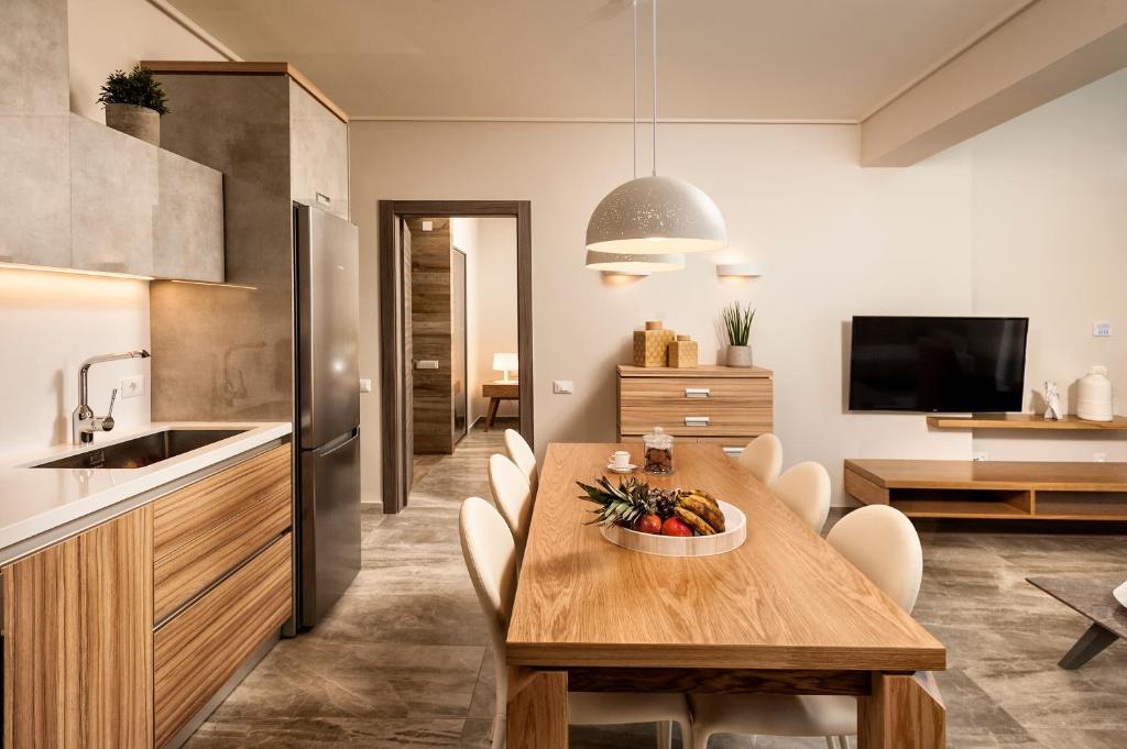 A kitchen or kitchenette at Eland Dream Villas