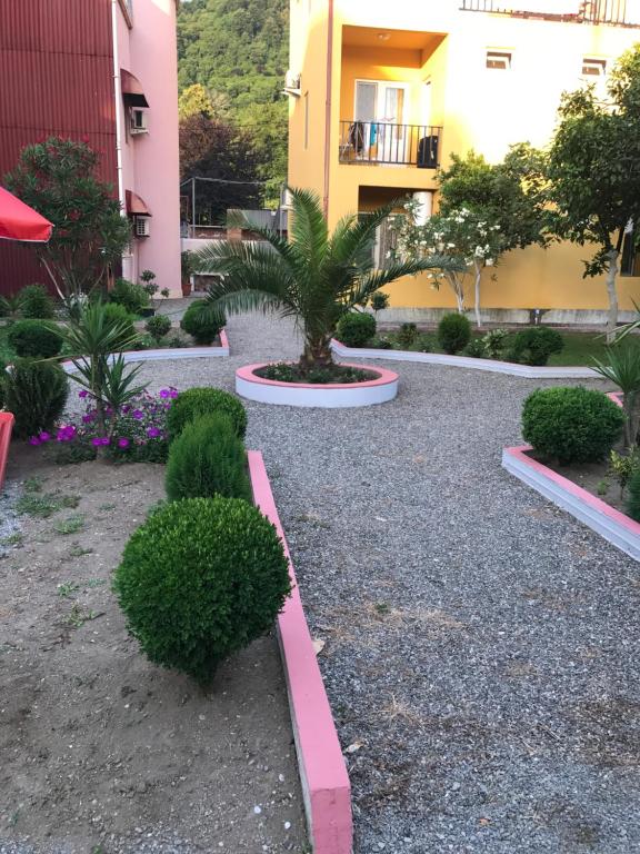 Zahrada ubytování Twins Hotel