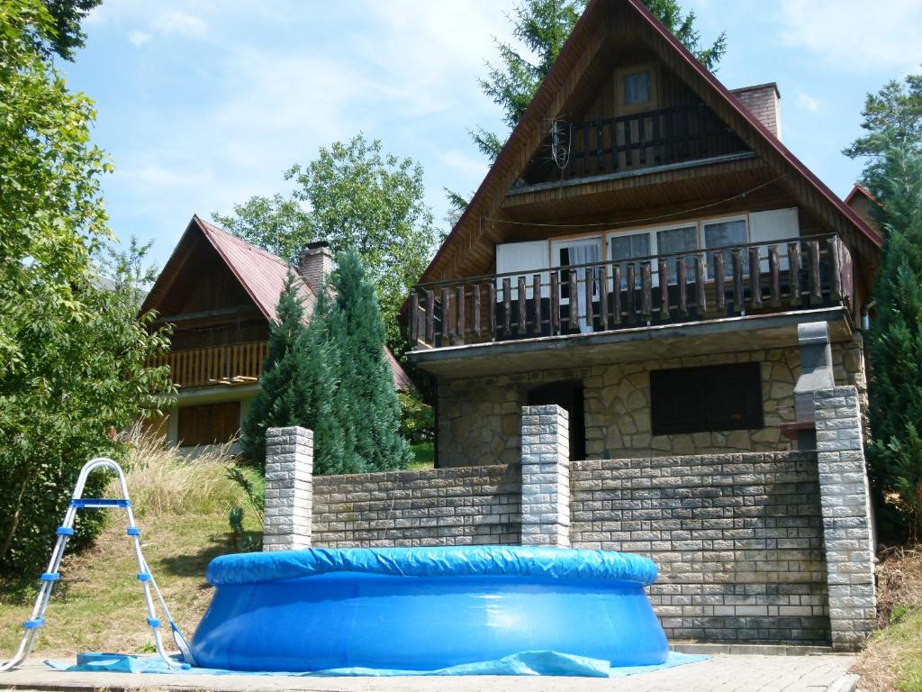 Bazén v ubytování chata Amálka nebo v jeho okolí