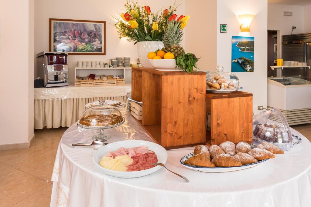 Cibo presso l'hotel o nelle vicinanze